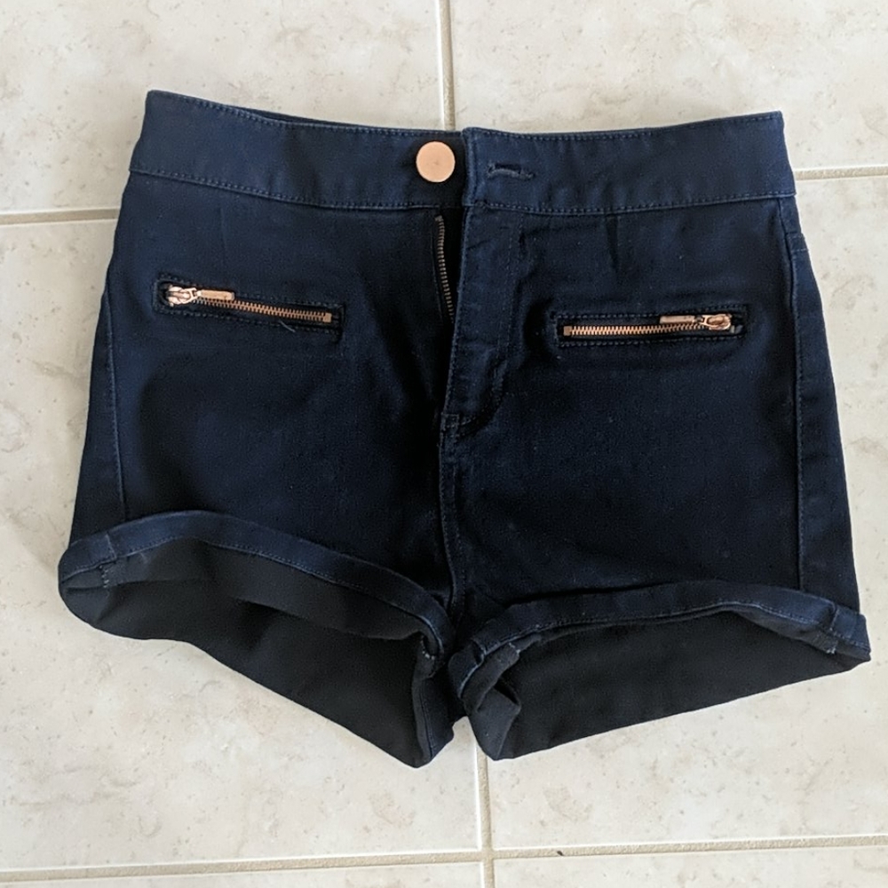 🧡 (2/$25) 2B Bebe high waisted shorts